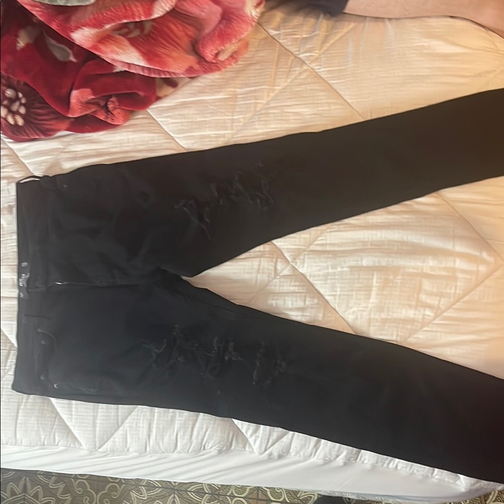 Black Distressed Jeans